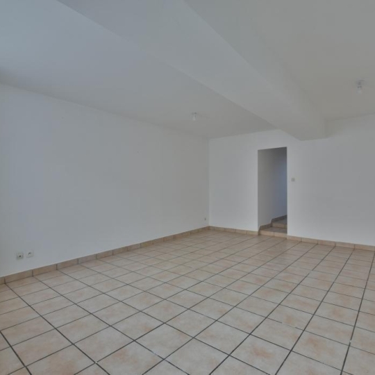  Agence Michel ROUIL : House | YZERNAY (49360) | 70 m2 | 470 € 