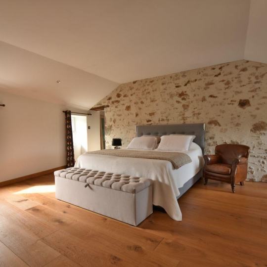  Agence Michel ROUIL : Maison / Villa | MORTAGNE-SUR-SEVRE (85290) | 208 m2 | 399 000 € 