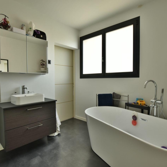  Agence Michel ROUIL : Maison / Villa | MORTAGNE-SUR-SEVRE (85290) | 142 m2 | 240 000 € 