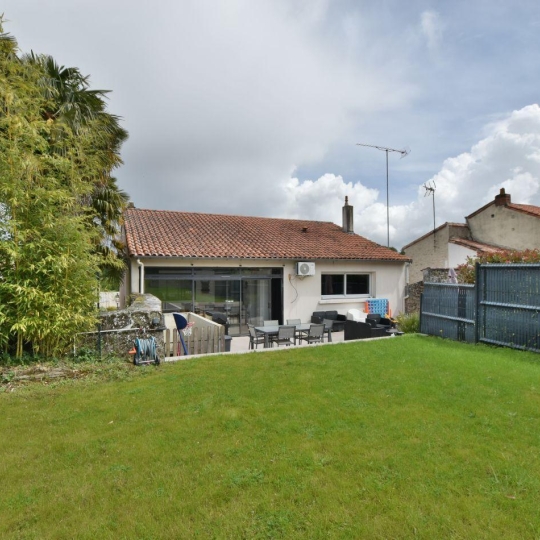  Agence Michel ROUIL : Maison / Villa | MORTAGNE-SUR-SEVRE (85290) | 142 m2 | 240 000 € 