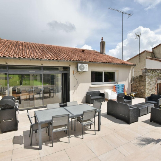  Agence Michel ROUIL : Maison / Villa | MORTAGNE-SUR-SEVRE (85290) | 142 m2 | 240 000 € 