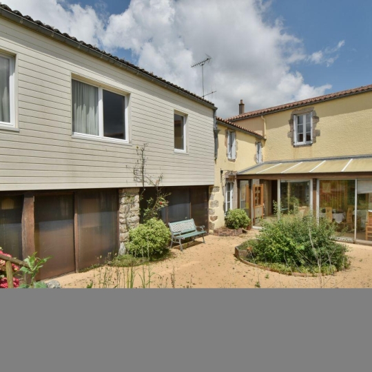 Agence Michel ROUIL : Maison / Villa | MORTAGNE-SUR-SEVRE (85290) | 182 m2 | 280 000 € 