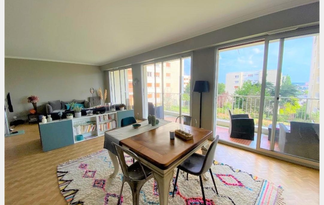 Agence Michel ROUIL : Appartement | CHOLET (49300) | 122 m2 | 1 090 € 
