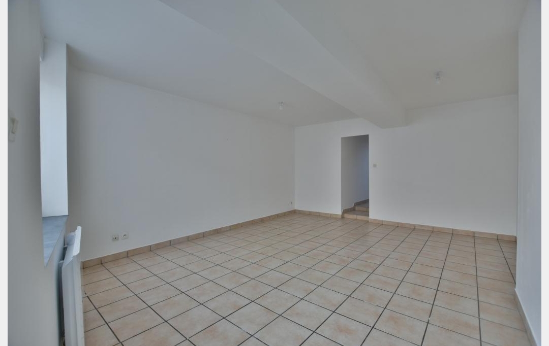 Agence Michel ROUIL : House | YZERNAY (49360) | 70 m2 | 470 € 