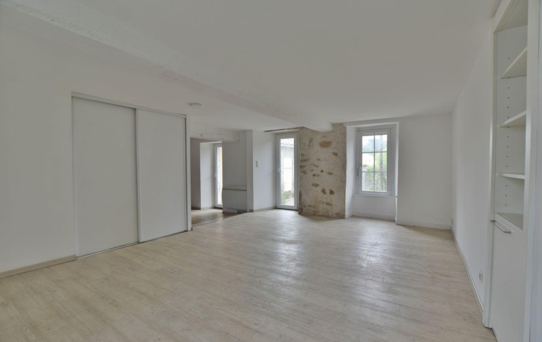 Agence Michel ROUIL : House | CHOLET (49300) | 82 m2 | 700 € 