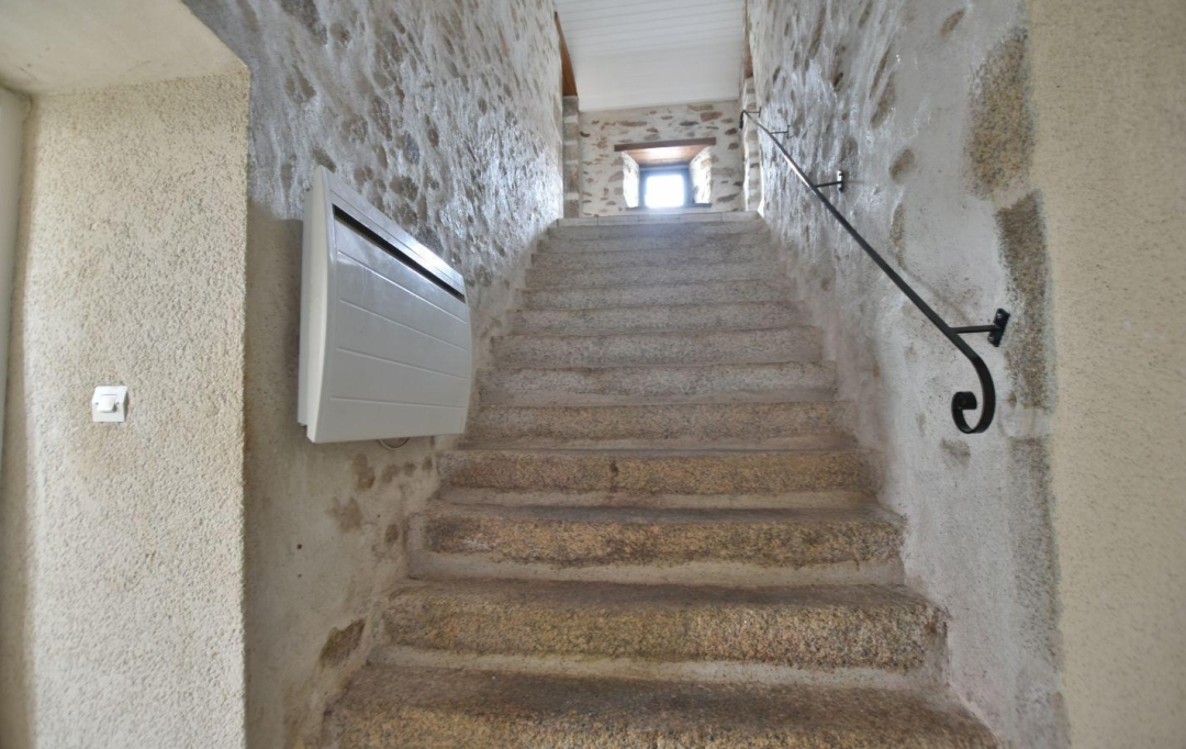 Agence Michel ROUIL : House | CHOLET (49300) | 82 m2 | 700 € 