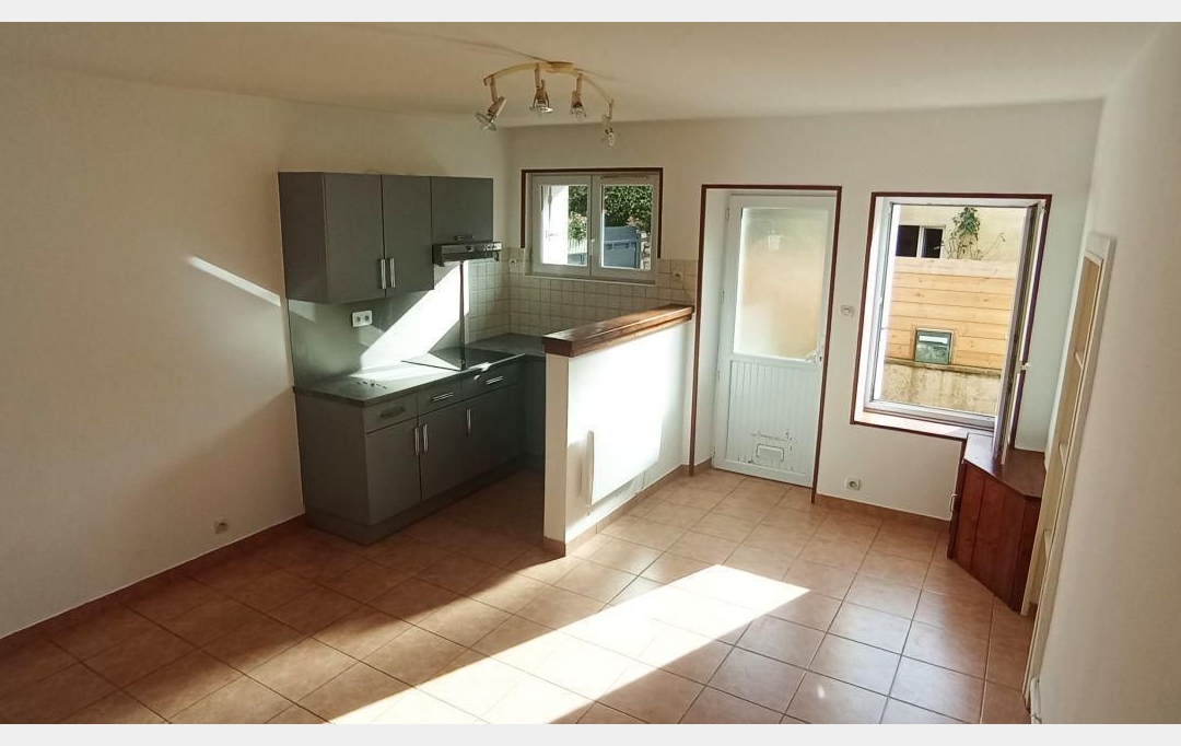 Agence Michel ROUIL : House | CHOLET (49300) | 39 m2 | 520 € 