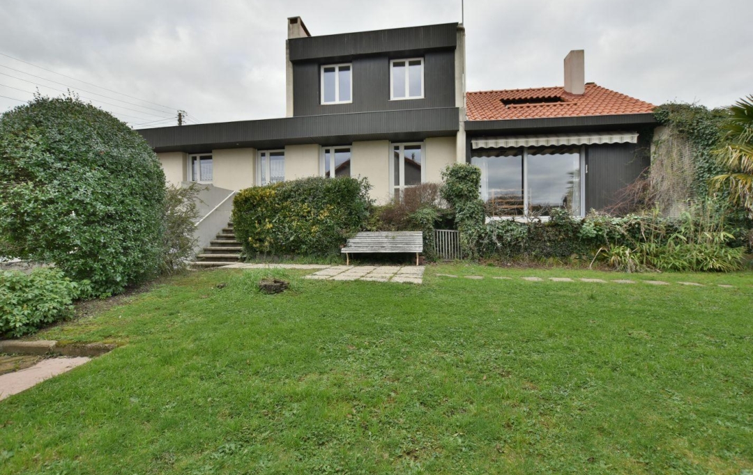 Agence Michel ROUIL : House | CHOLET (49300) | 126 m2 | 231 000 € 