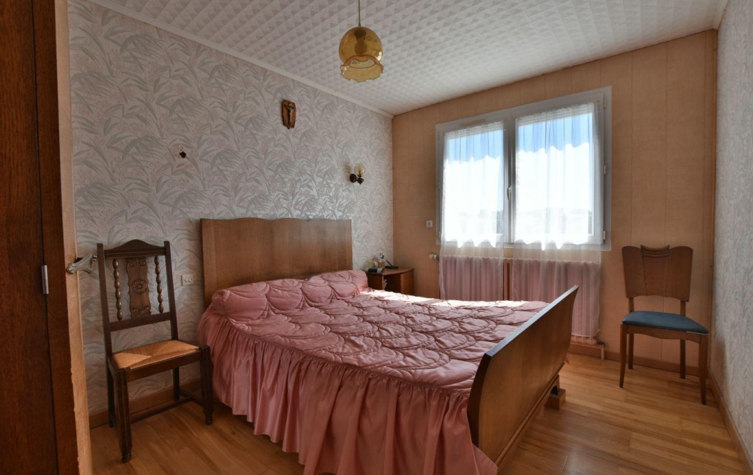 Agence Michel ROUIL : Maison / Villa | YZERNAY (49360) | 93 m2 | 157 500 € 