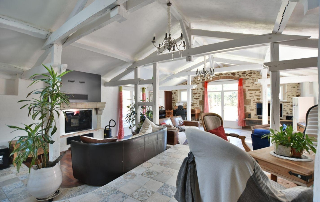 Agence Michel ROUIL : Maison / Villa | CHOLET (49300) | 200 m2 | 405 600 € 