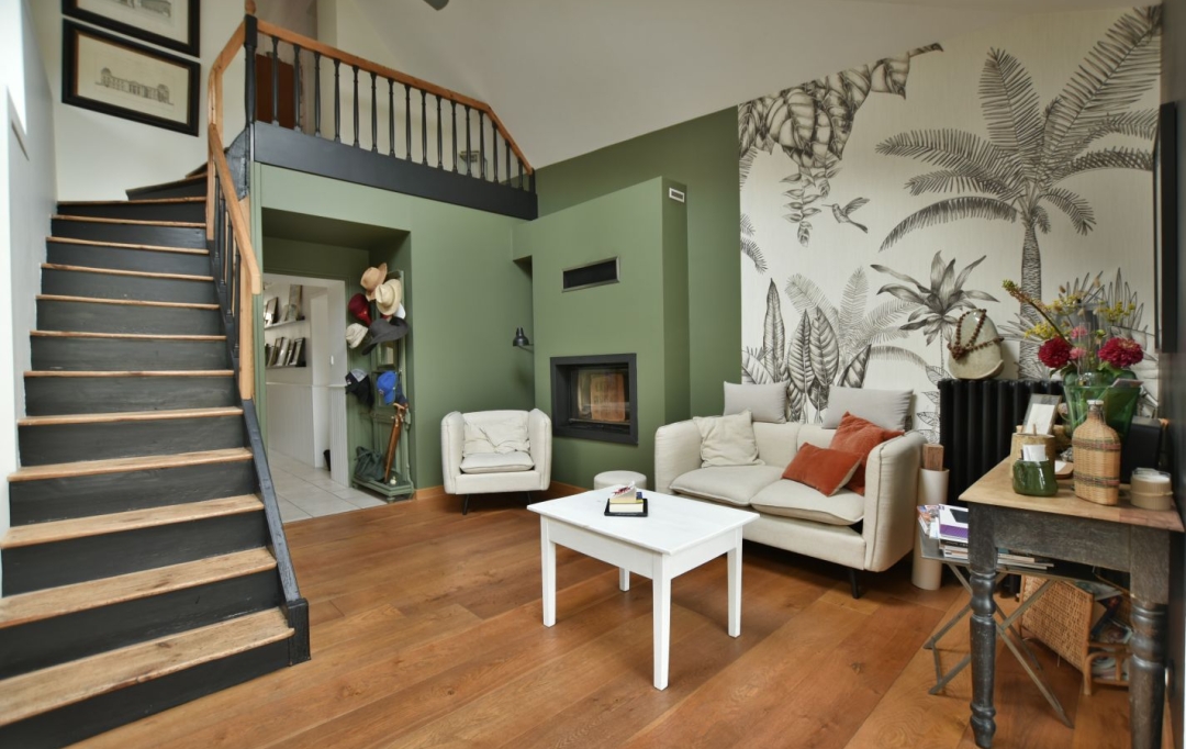 Agence Michel ROUIL : Maison / Villa | MORTAGNE-SUR-SEVRE (85290) | 208 m2 | 399 000 € 