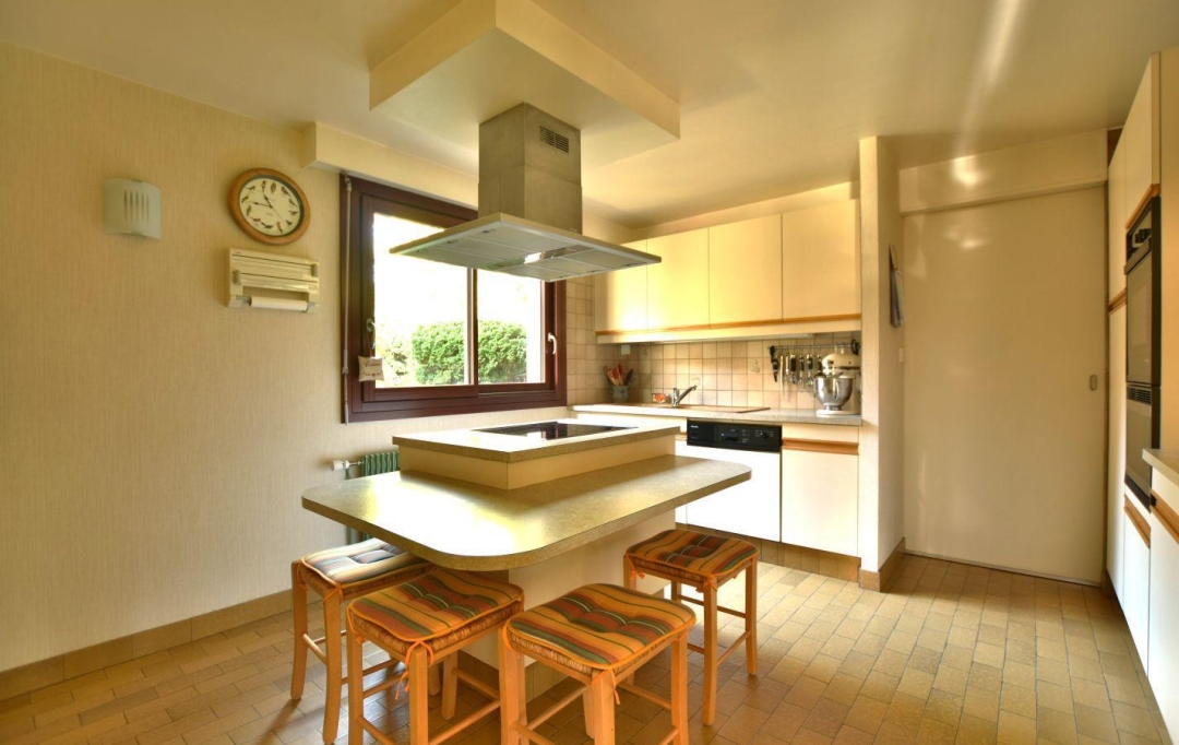 Agence Michel ROUIL : Maison / Villa | CHOLET (49300) | 267 m2 | 540 800 € 