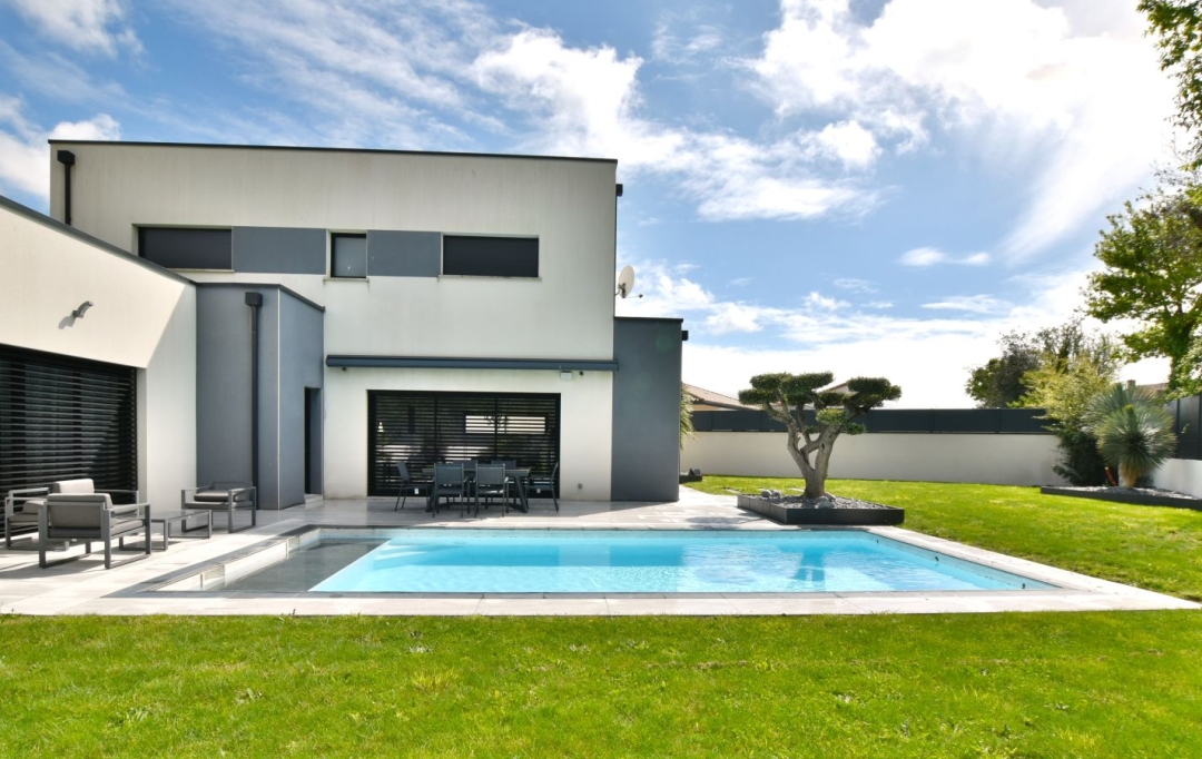 Agence Michel ROUIL : Maison / Villa | LA TESSOUALLE (49280) | 214 m2 | 559 900 € 