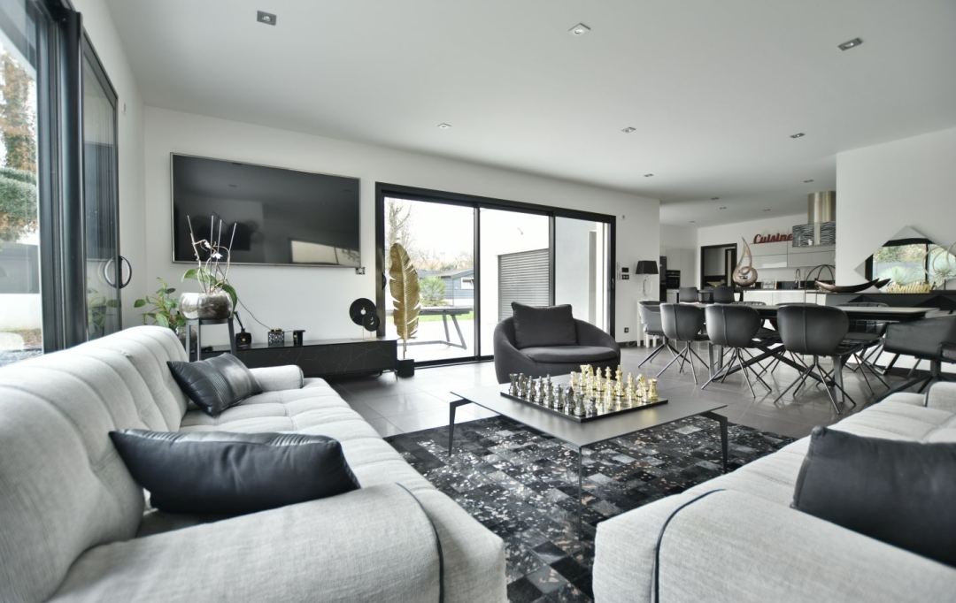 Agence Michel ROUIL : Maison / Villa | LA TESSOUALLE (49280) | 214 m2 | 559 900 € 