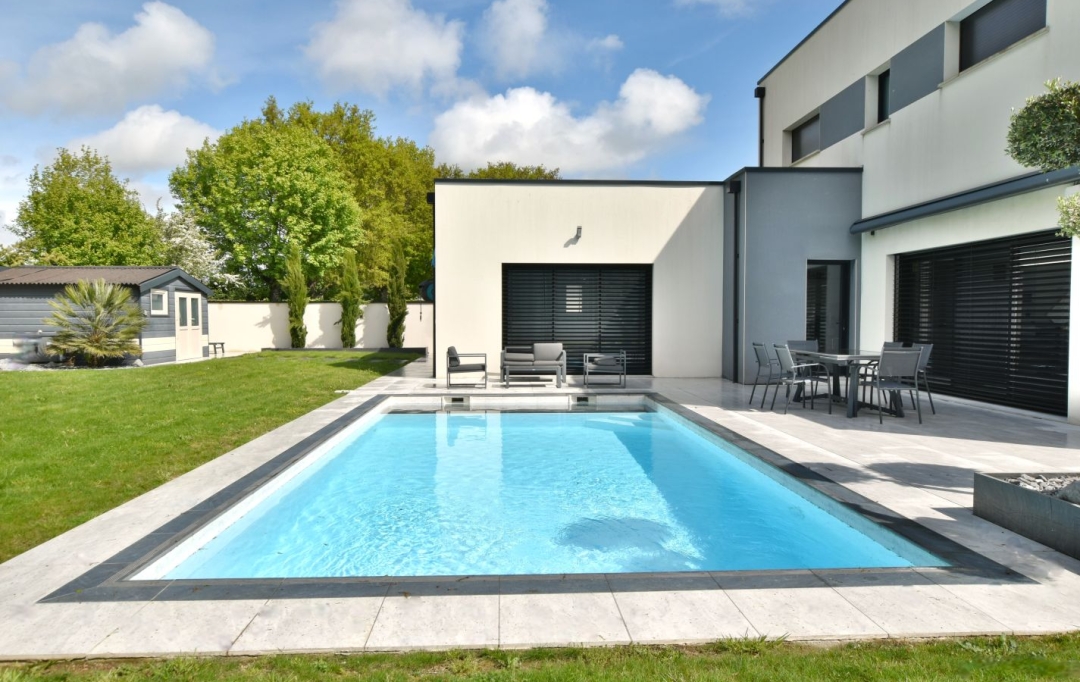 Agence Michel ROUIL : Maison / Villa | LA TESSOUALLE (49280) | 214 m2 | 559 900 € 