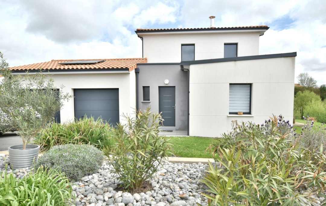 Agence Michel ROUIL : Maison / Villa | SAINT-CHRISTOPHE-DU-BOIS (49280) | 115 m2 | 311 900 € 