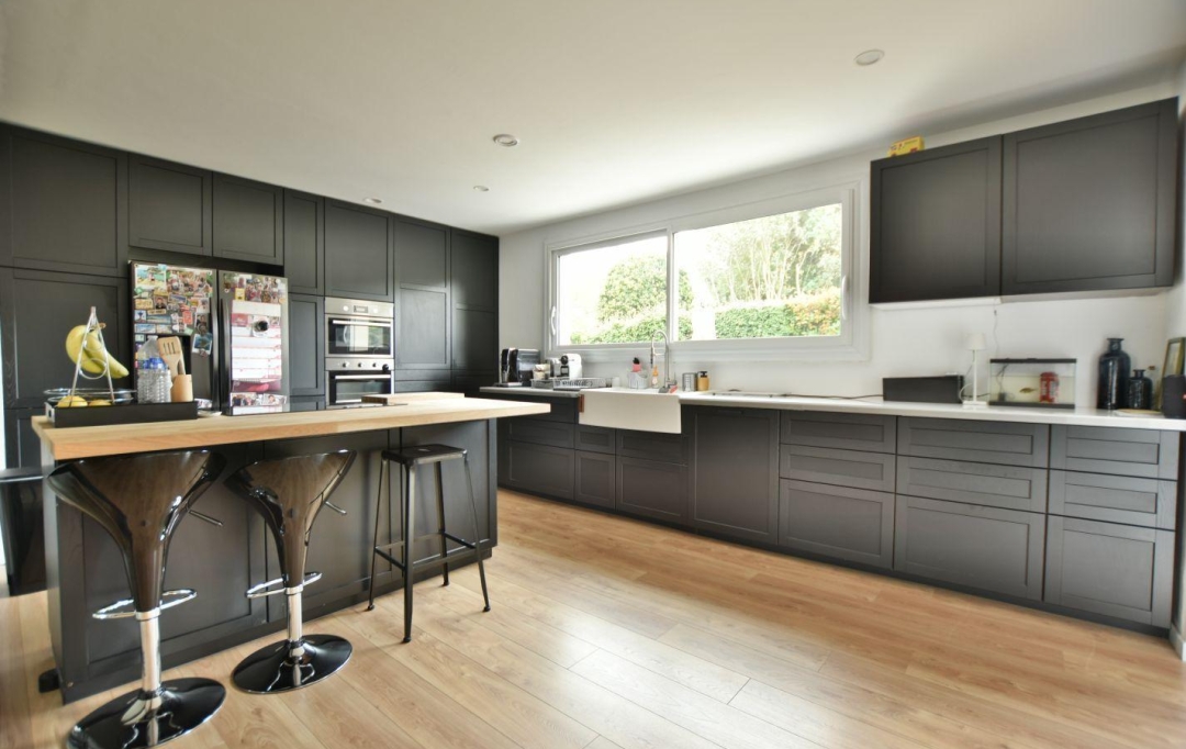 Agence Michel ROUIL : Maison / Villa | MORTAGNE-SUR-SEVRE (85290) | 142 m2 | 240 000 € 