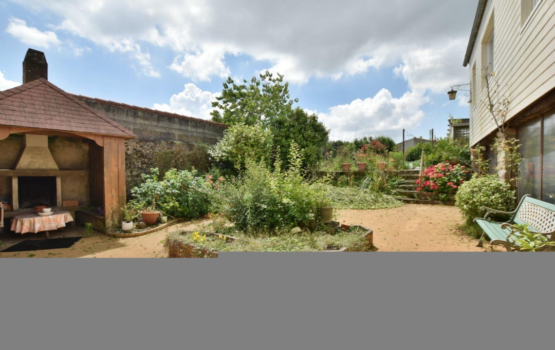 Agence Michel ROUIL : Maison / Villa | MORTAGNE-SUR-SEVRE (85290) | 182 m2 | 280 000 € 