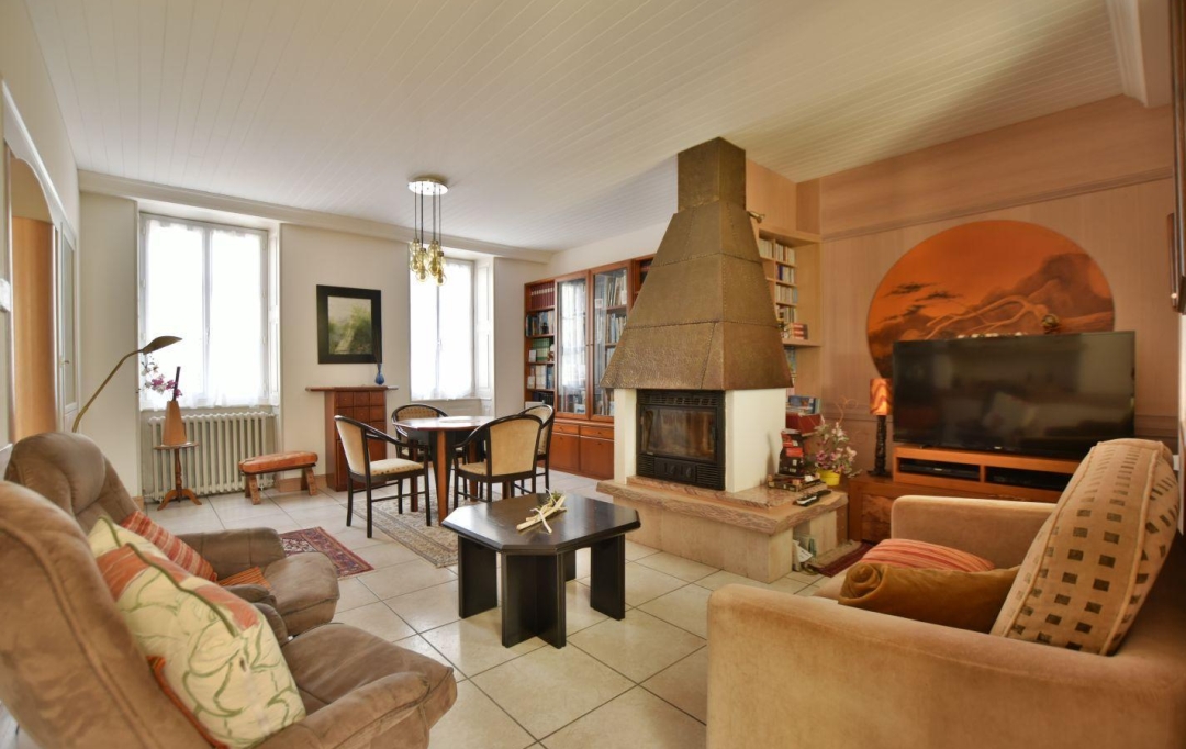 Agence Michel ROUIL : Maison / Villa | MORTAGNE-SUR-SEVRE (85290) | 182 m2 | 280 000 € 