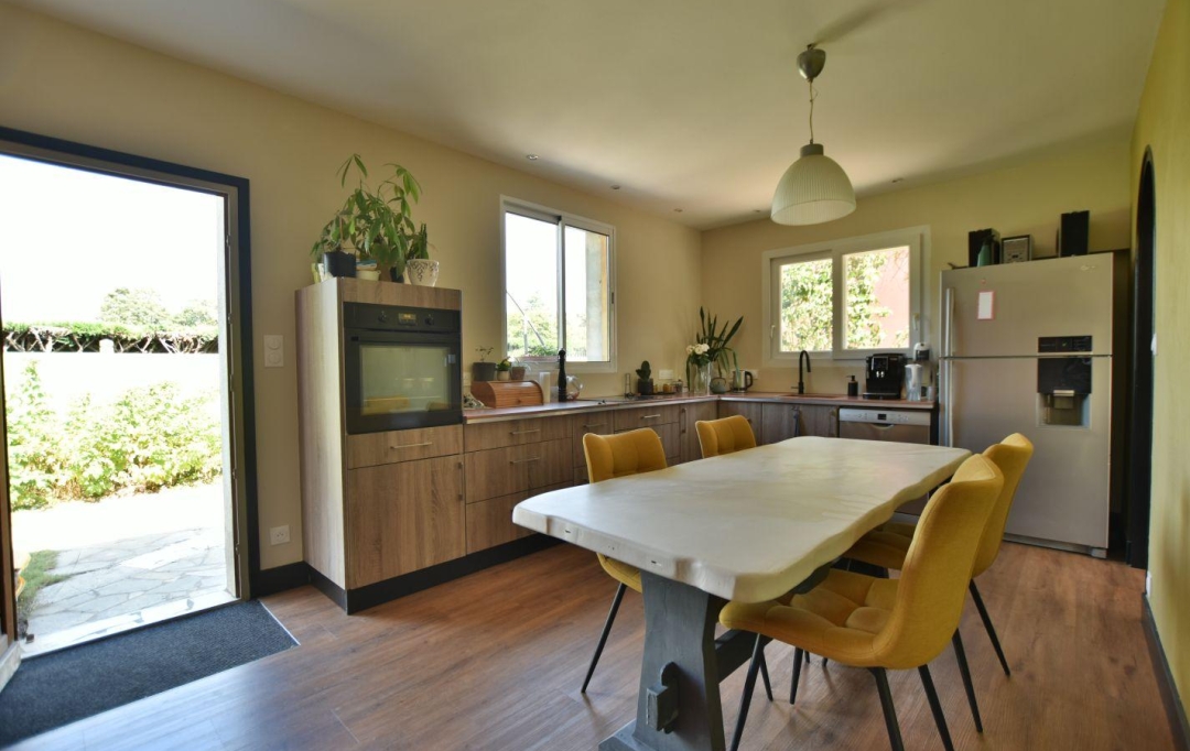 Agence Michel ROUIL : House | CHOLET (49300) | 169 m2 | 332 800 € 