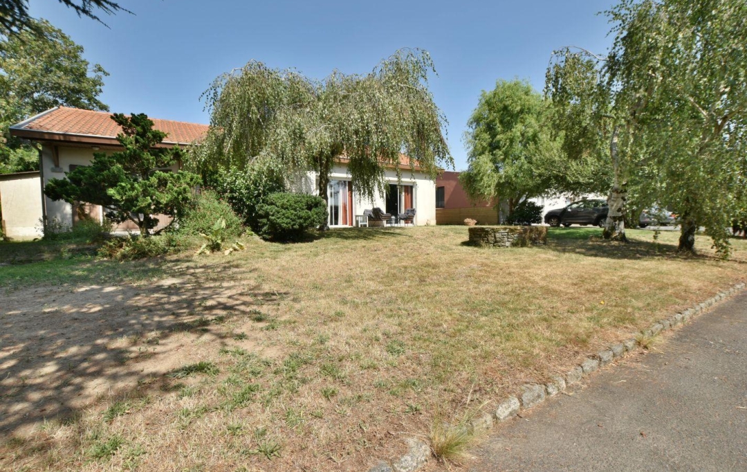 Agence Michel ROUIL : House | CHOLET (49300) | 169 m2 | 332 800 € 