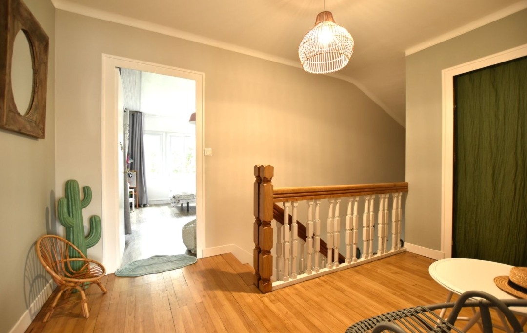 Agence Michel ROUIL : House | CHOLET (49300) | 165 m2 | 353 600 € 