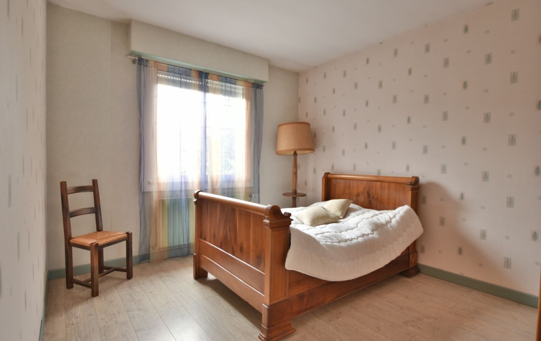 Agence Michel ROUIL : House | SAINT-PIERRE-DES-ECHAUBROGNES (79700) | 135 m2 | 238 500 € 