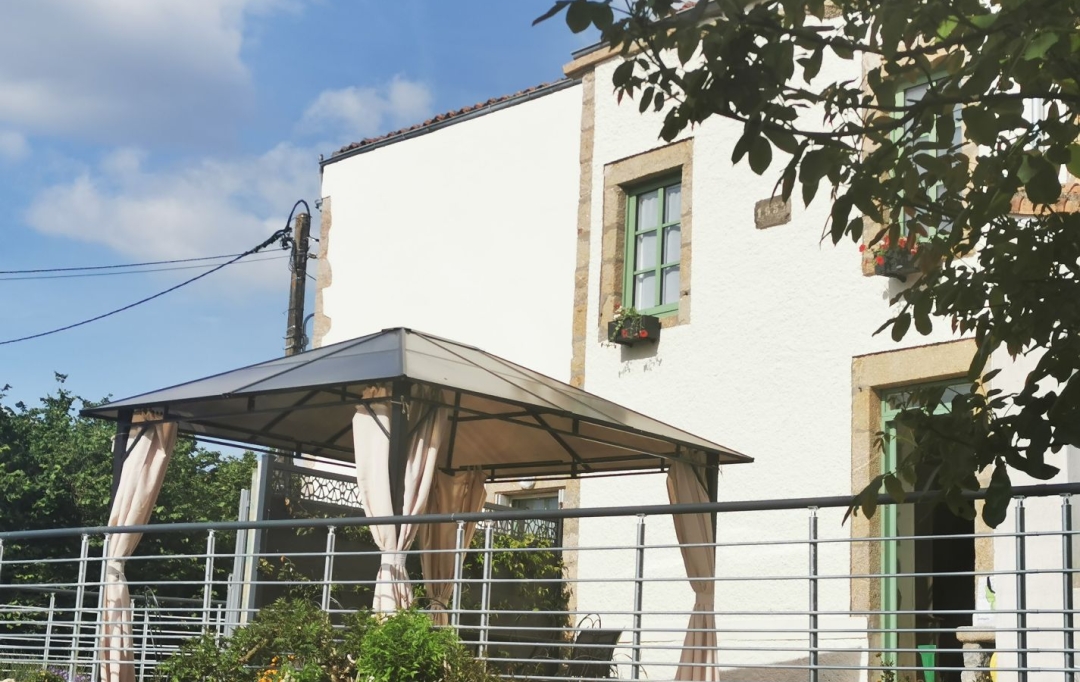 Agence Michel ROUIL : Maison / Villa | TIFFAUGES (85130) | 300 m2 | 383 500 € 