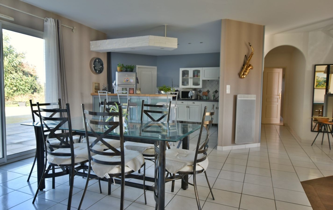 Agence Michel ROUIL : Maison / Villa | VEZINS (49340) | 195 m2 | 289 900 € 