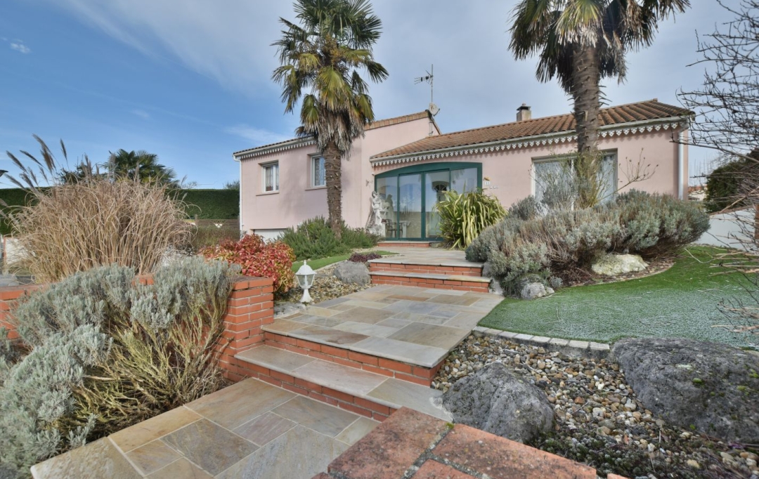 Agence Michel ROUIL : Maison / Villa | YZERNAY (49360) | 140 m2 | 273 000 € 