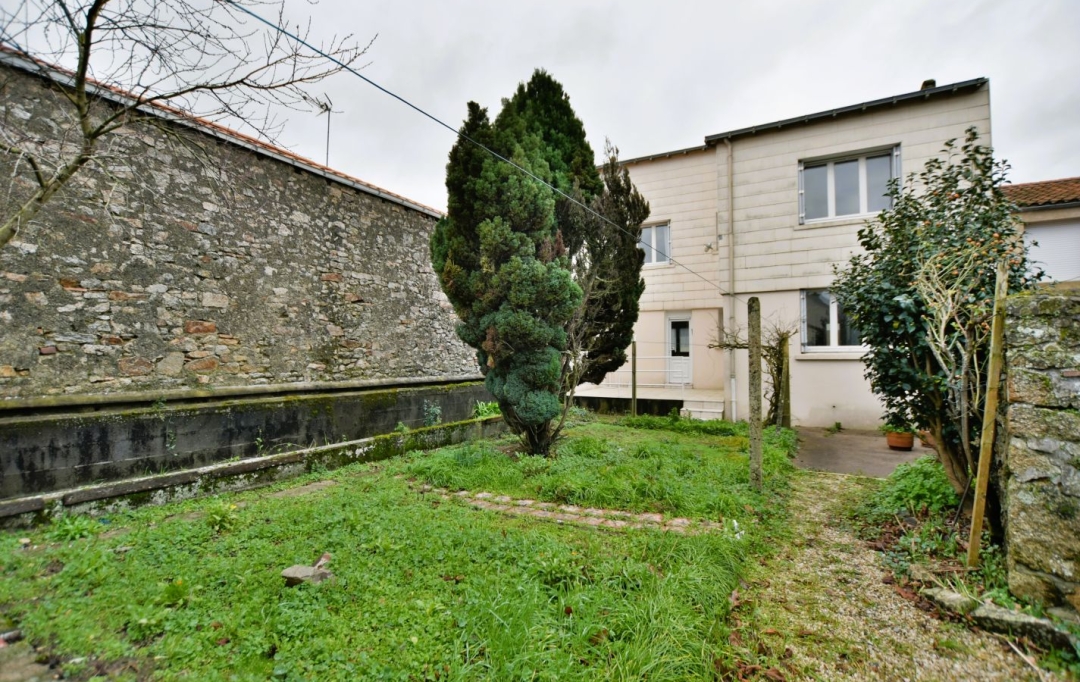Agence Michel ROUIL : House | CHOLET (49300) | 113 m2 | 167 900 € 