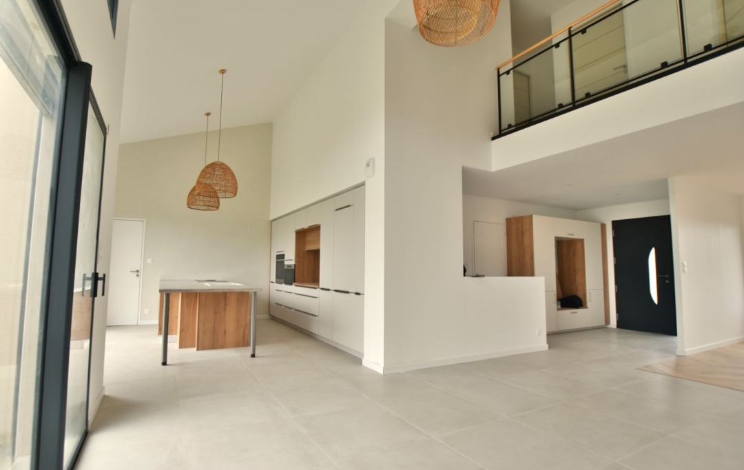 Agence Michel ROUIL : Maison / Villa | JALLAIS (49510) | 170 m2 | 378 500 € 