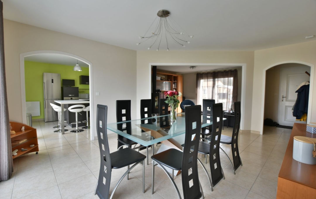Agence Michel ROUIL : Maison / Villa | SAINT-MACAIRE-EN-MAUGES (49450) | 141 m2 | 364 000 € 