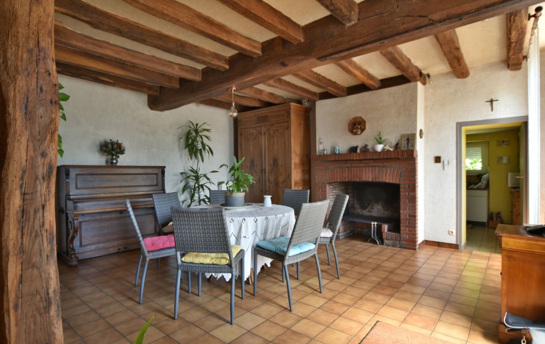 Agence Michel ROUIL : Maison / Villa | BEGROLLES-EN-MAUGES (49122) | 200 m2 | 343 200 € 