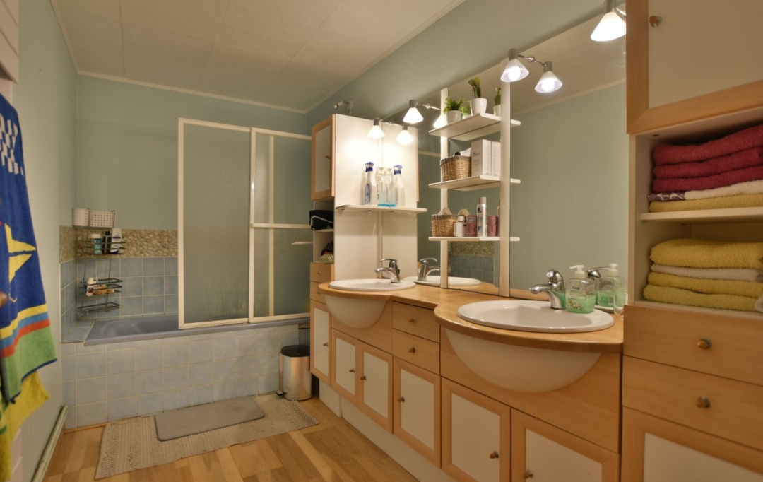Agence Michel ROUIL : Maison / Villa | BEGROLLES-EN-MAUGES (49122) | 200 m2 | 343 200 € 