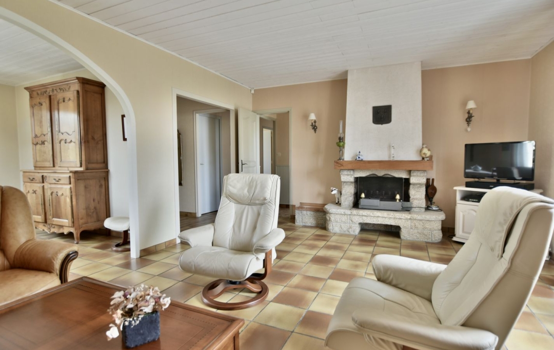 Agence Michel ROUIL : House | LE MAY-SUR-EVRE (49122) | 111 m2 | 234 500 € 