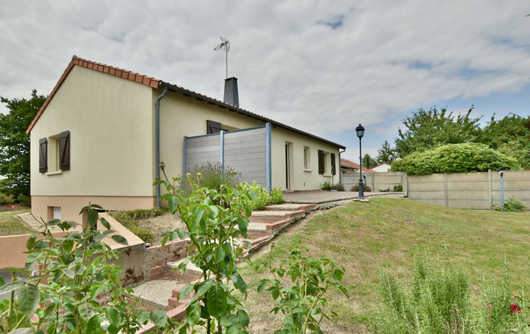 Agence Michel ROUIL : House | LE MAY-SUR-EVRE (49122) | 111 m2 | 234 500 € 