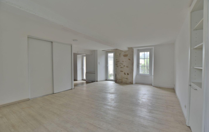  Agence Michel ROUIL House | CHOLET (49300) | 82 m2 | 700 € 
