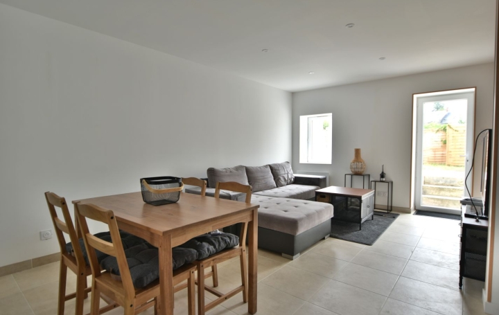 Maison CHOLET 62 m2 895 € Maison CHOLET 62 m2 895 €