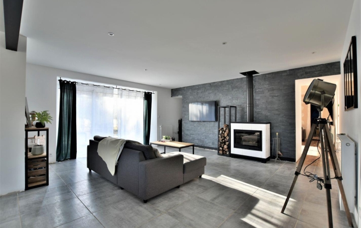 Agence Michel ROUIL : Maison / Villa | BEGROLLES-EN-MAUGES (49122) | 200 m2 | 262 500 € 