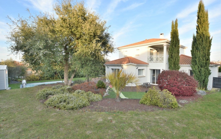 Agence Michel ROUIL : House | CHOLET (49300) | 158 m2 | 459 900 € 