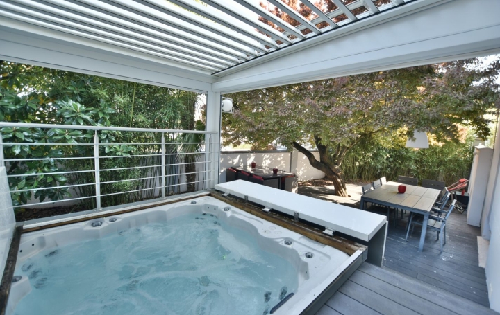 Maison CHOLET 145 m2 353 600 € Maison CHOLET 145 m2 353 600 €