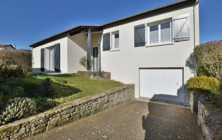 Maison CHOLET 98 m2 241 500 € Maison CHOLET 98 m2 241 500 €