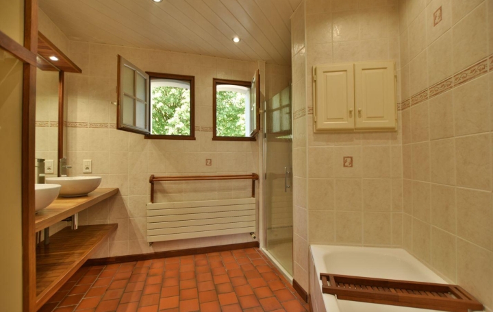  Agence Michel ROUIL Maison / Villa | CHOLET (49300) | 170 m2 | 383 250 € 