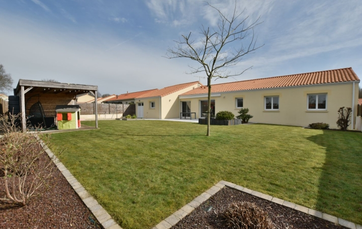  Agence Michel ROUIL Maison / Villa | SAINT-MACAIRE-EN-MAUGES (49450) | 141 m2 | 364 000 € 